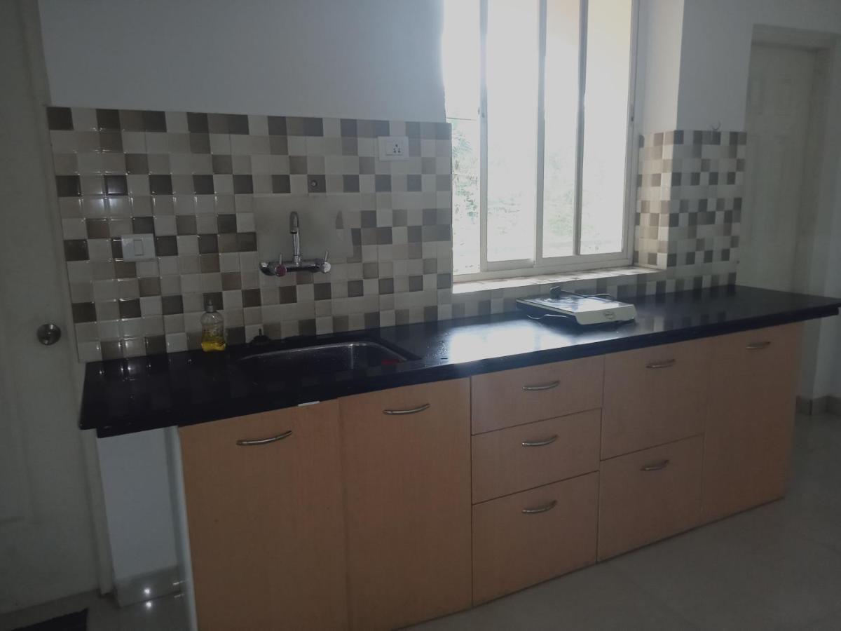 Zalor Residency 2 Apartment Varca Luaran gambar