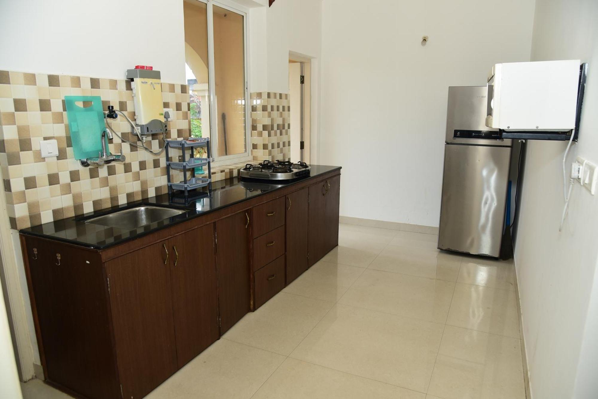 Zalor Residency 2 Apartment Varca Luaran gambar