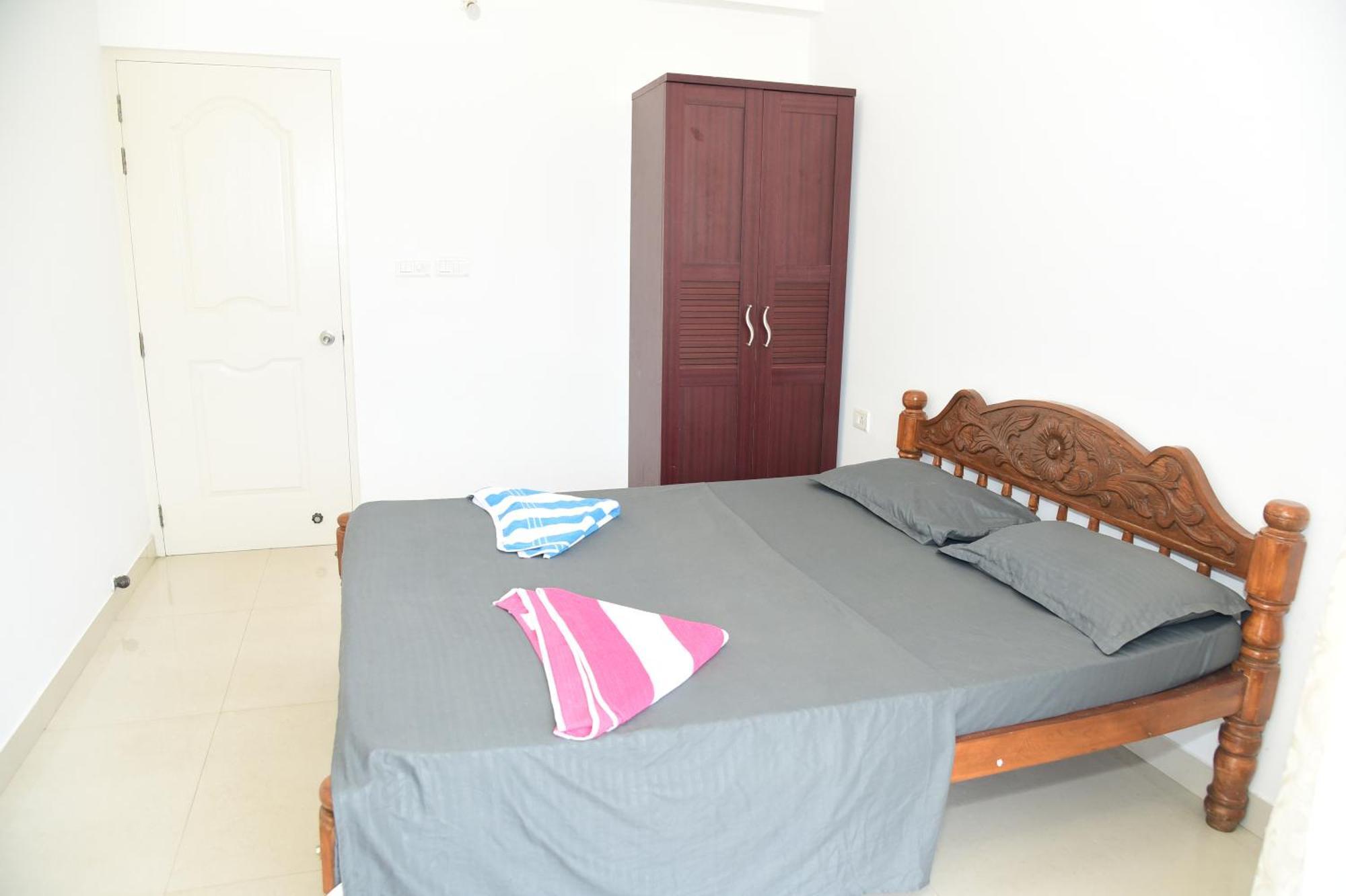 Zalor Residency 2 Apartment Varca Luaran gambar