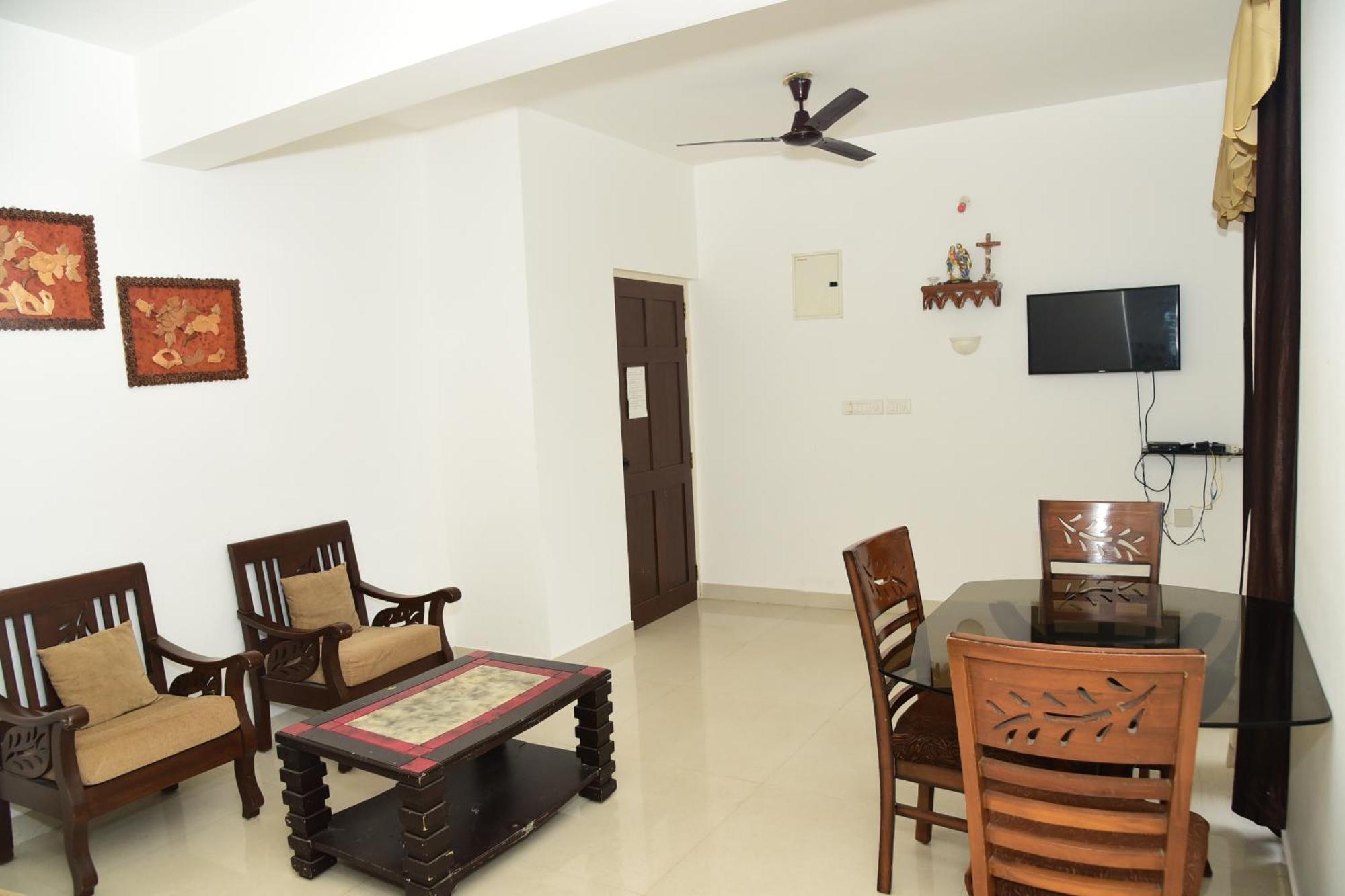 Zalor Residency 2 Apartment Varca Luaran gambar