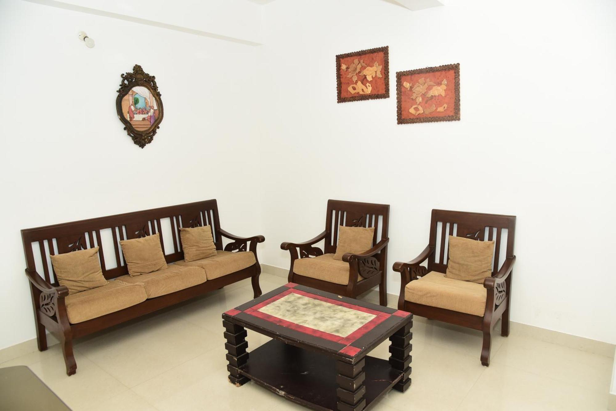 Zalor Residency 2 Apartment Varca Luaran gambar