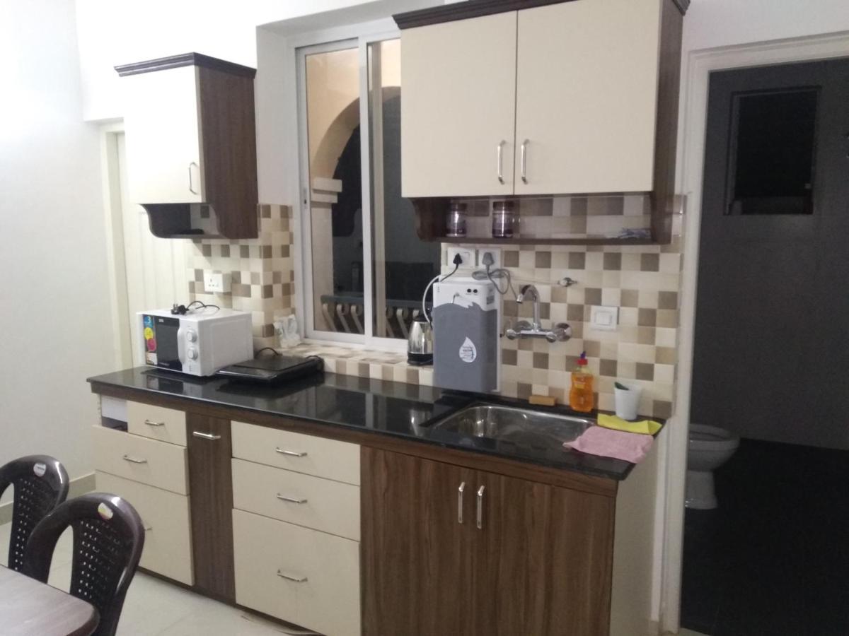 Zalor Residency 2 Apartment Varca Luaran gambar