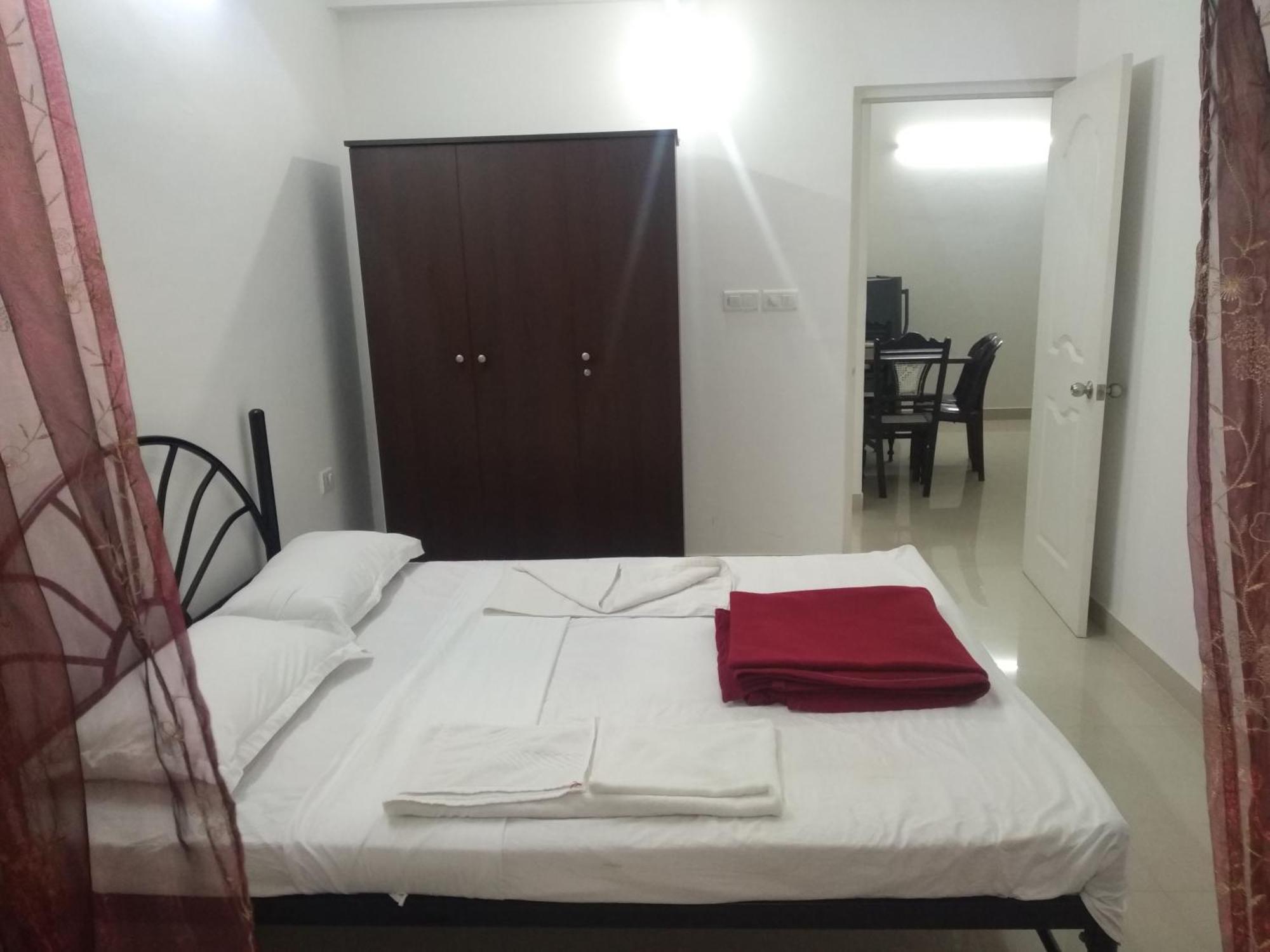 Zalor Residency 2 Apartment Varca Luaran gambar