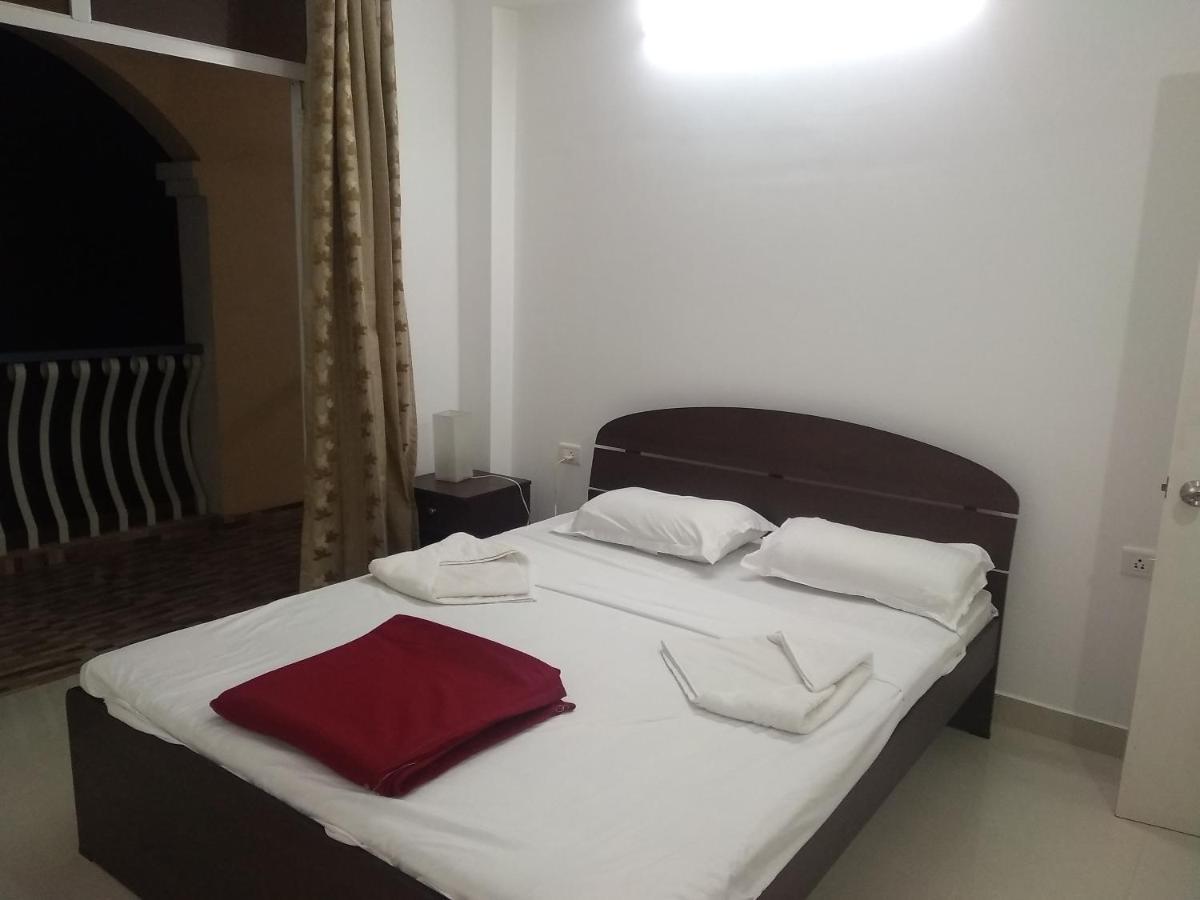 Zalor Residency 2 Apartment Varca Luaran gambar